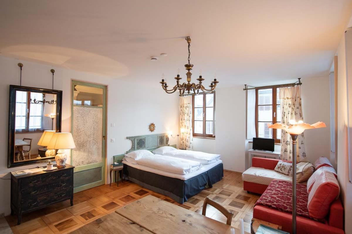 Boutique-Hotel Guesthouse Le Locle Exterior photo