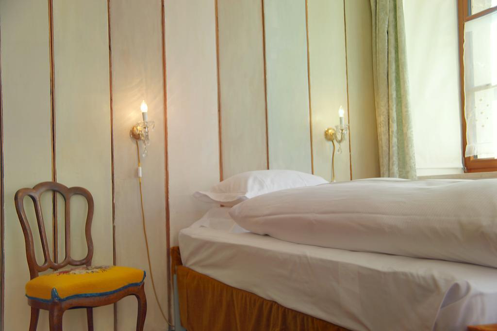 Boutique-Hotel Guesthouse Le Locle Exterior photo